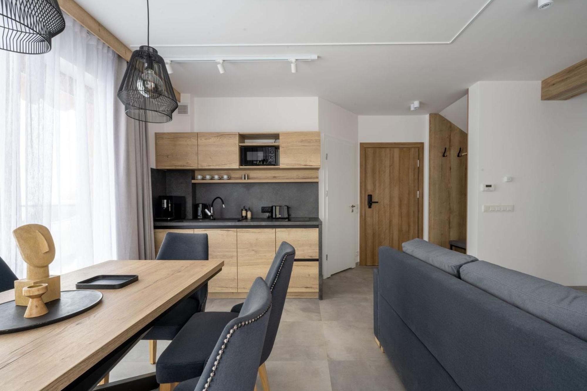 Apartamenty Krokusowa Dolina กอสเชียลิสกอ ภายนอก รูปภาพ